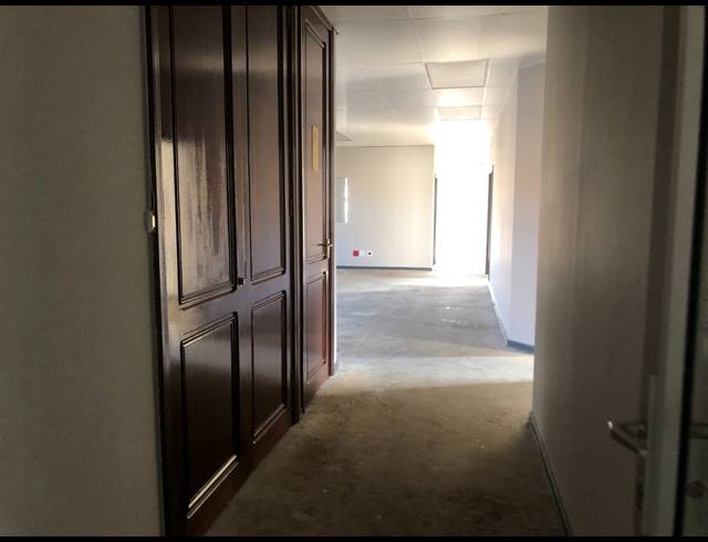443M² OFFICE TO LET IN SANDTON CENTRAL
